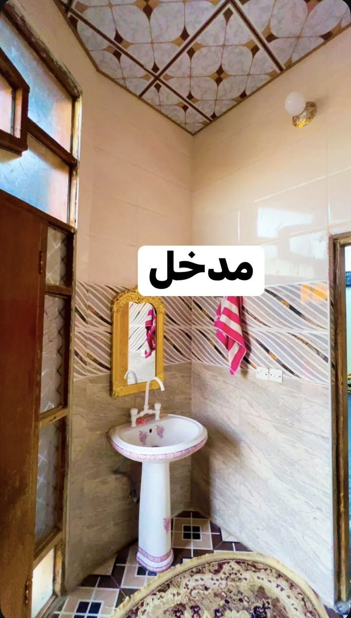 بسم الله وعلئ بركة الله الدار للبيع المساحه 400 متر الوجهة 14 والنزال 28 ونص البناء بلوك التفاصيل داخل الصور 
العنوان الجولان الثانيه والاستفسار فقط عن طريق رقم الهاتف ***********.  السعر (108 مليون )وبي مجال بسيط
