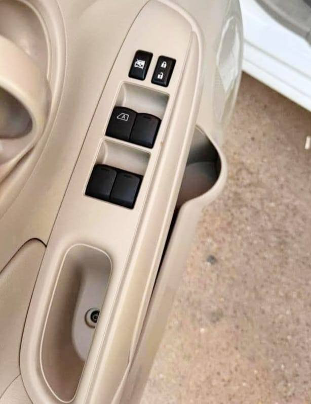 سلام عليكم نيسان سني موديل 24 ماشيه 30 سياره مكفوله كفاله عامه محرك كير كهرباىيات كفاله سياره قطعتين تبريد باسمي السياره تحويل ثاني يوم رقم بغداد نكليزي  عنوانهه بغداد حي اور سعر128 وبيه مجال حك جيه ***********
