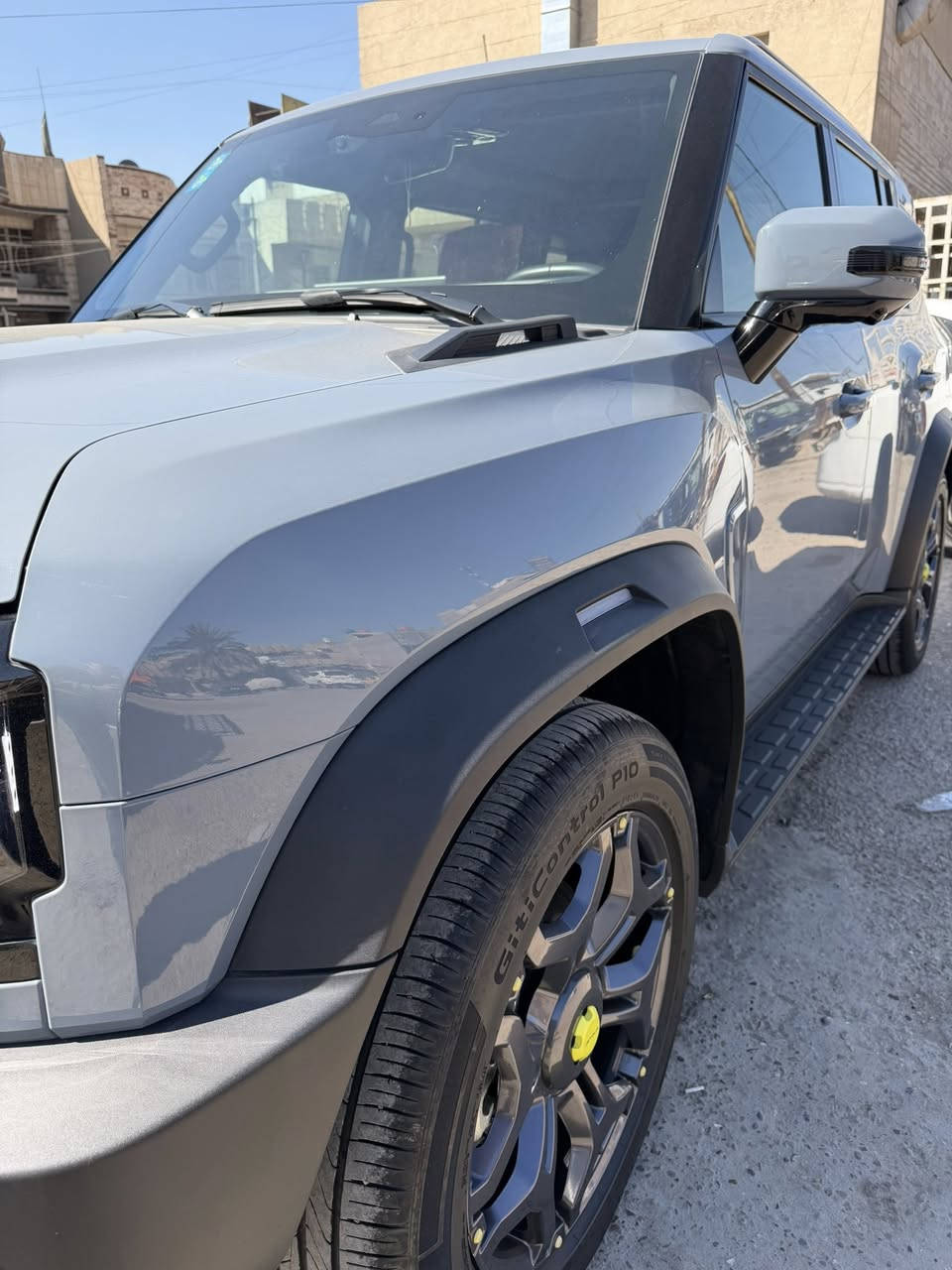 السلام عليكم جيتور T2المديل 2025 شركه هارلم فول موصفات بعده داخل الضمان السياره ماشيه 8000 السياره 4كامرات 360 درجه باب خلفي شفط السياره جديده جداً فول نضافه سياره مكفوله كفاله عامه السياره بنوراما السياره داخل رمادي سياره بغداد بسمي تحويل ثاني يوم 
المكان بغداد 
الاستفسار ***********
