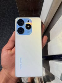 تكنو سبارك ١٠ برو • ٢٥٦ • فطر بالطرف