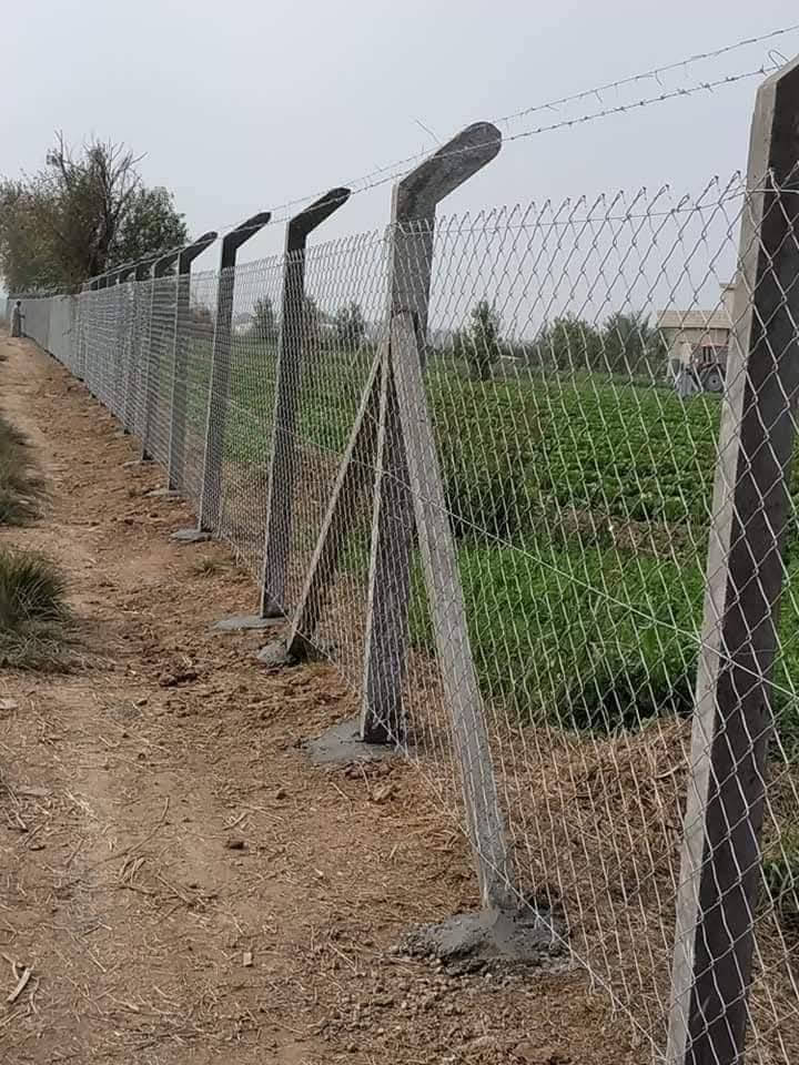 تجهيز اسيجه بي ارسي نعمل جميع المحافظات ودوار الدوله وصحاب العقارات والمزارع كافه  جادر و بدون جادر كرسته وعمل المتر من 5الا 9الف حسب النوع السيم والمسافه عدك 
 
الاتصال على رقم شركة ومعمل ادم لعمل اسيجة الbrc 
***********
