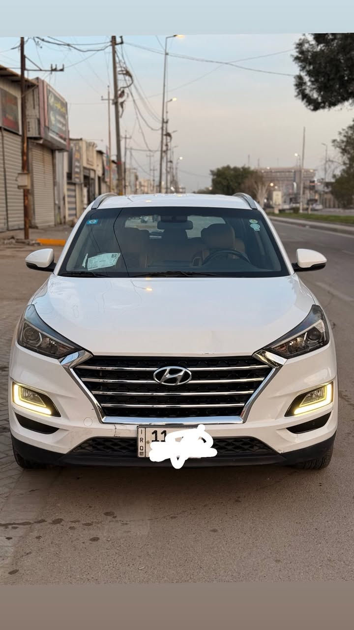 توسان 2019
لگاصد ماشيه 99 
بيهه فقط ضربه بل خشم مال بنيد على كد شبر والباقي كفاله 
سعره 200 وبيهه مجال 
مكاني مدينه الصدر السياره بسمي 
***********
