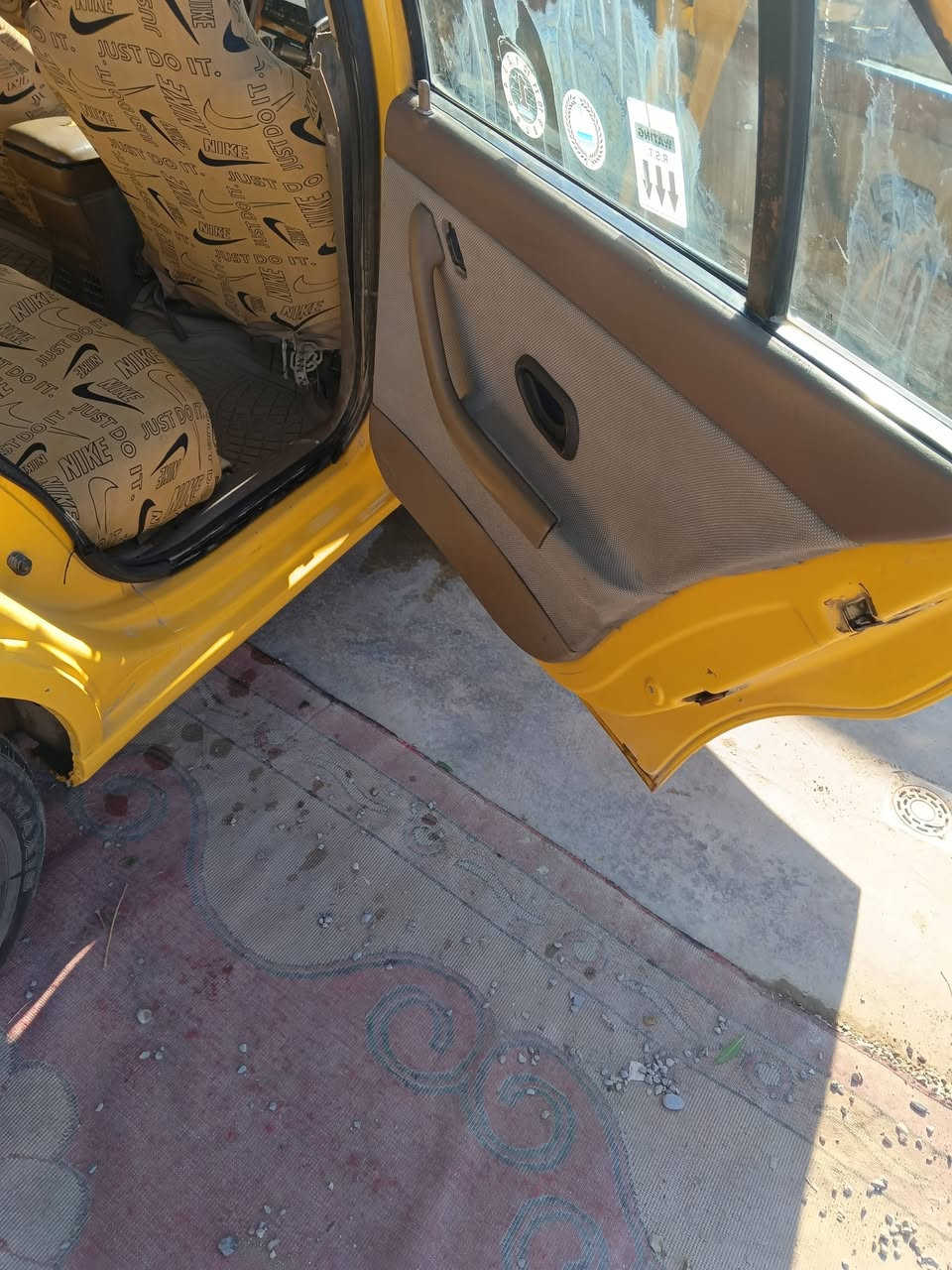 سلام عليكم
سمند 2011 كير ومكينه فرنسي مكفولات 
مصفره وتحويل ثاني يوم
تخم تاير جديد صدر امامي جديد
افلنجات ودسكات ودرايم شفت وبنزات كله جديد
وسياره خير من الله سعر 31وبي مجال لشراي 
تعال شوف بعينك رقم مبايل *********** بكان سياره ديالى خانقين
