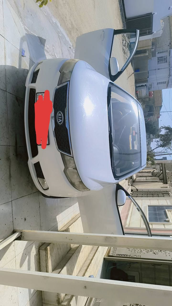 سيراتو موديل 2013
سيارة نضيفه كلش استخدام شخصي 
بيهه الجاملغ الامامي الأيسر صبغ قليل 
السعر 110
العنوان الناصريه 
رقم الهاتف***********
