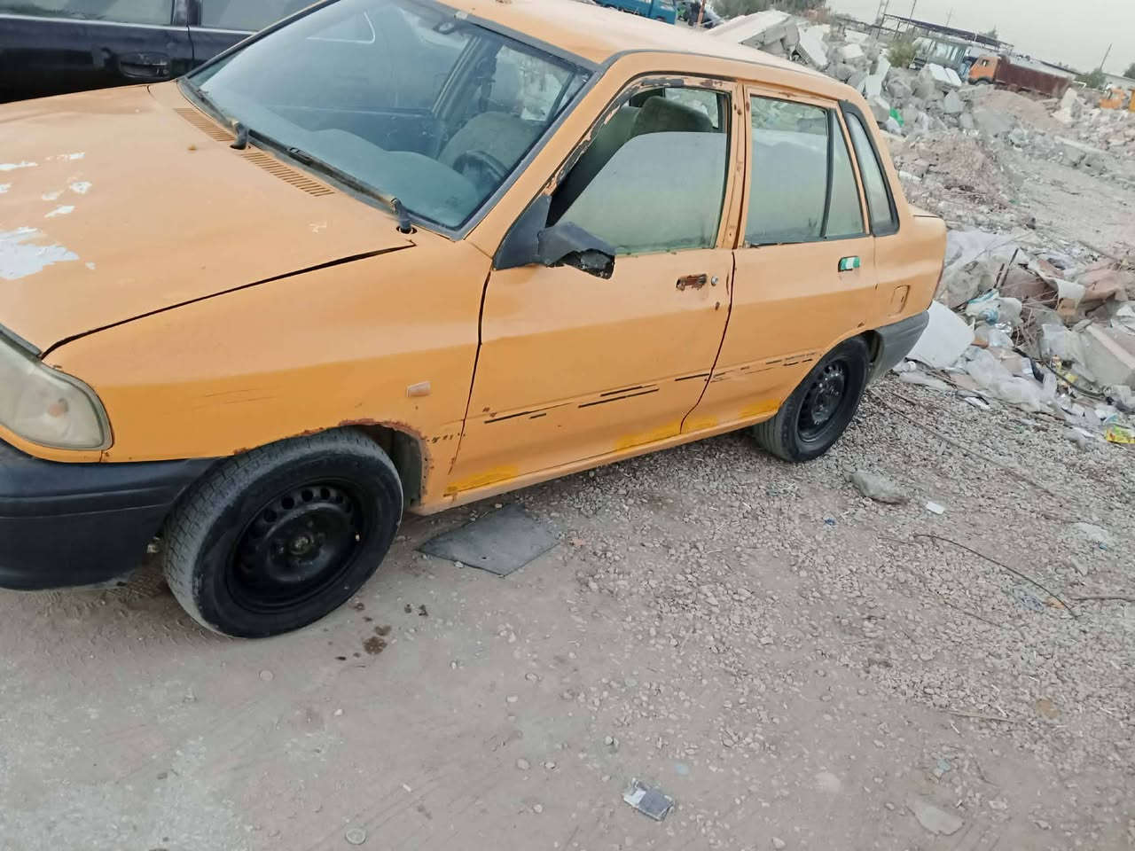 السلام عليكم للبيع سايبه موديل 2012رقم نجف الماني مكينه وكير وشاصي جدد تايرات تخم حداديه جديده كهربايات كله شغاله سياره جاهزه السعر 11وبيه مجال الشراي مستعجل علبيع العنوان كربلاء الاتصال على الرقم الموجود  ***********
