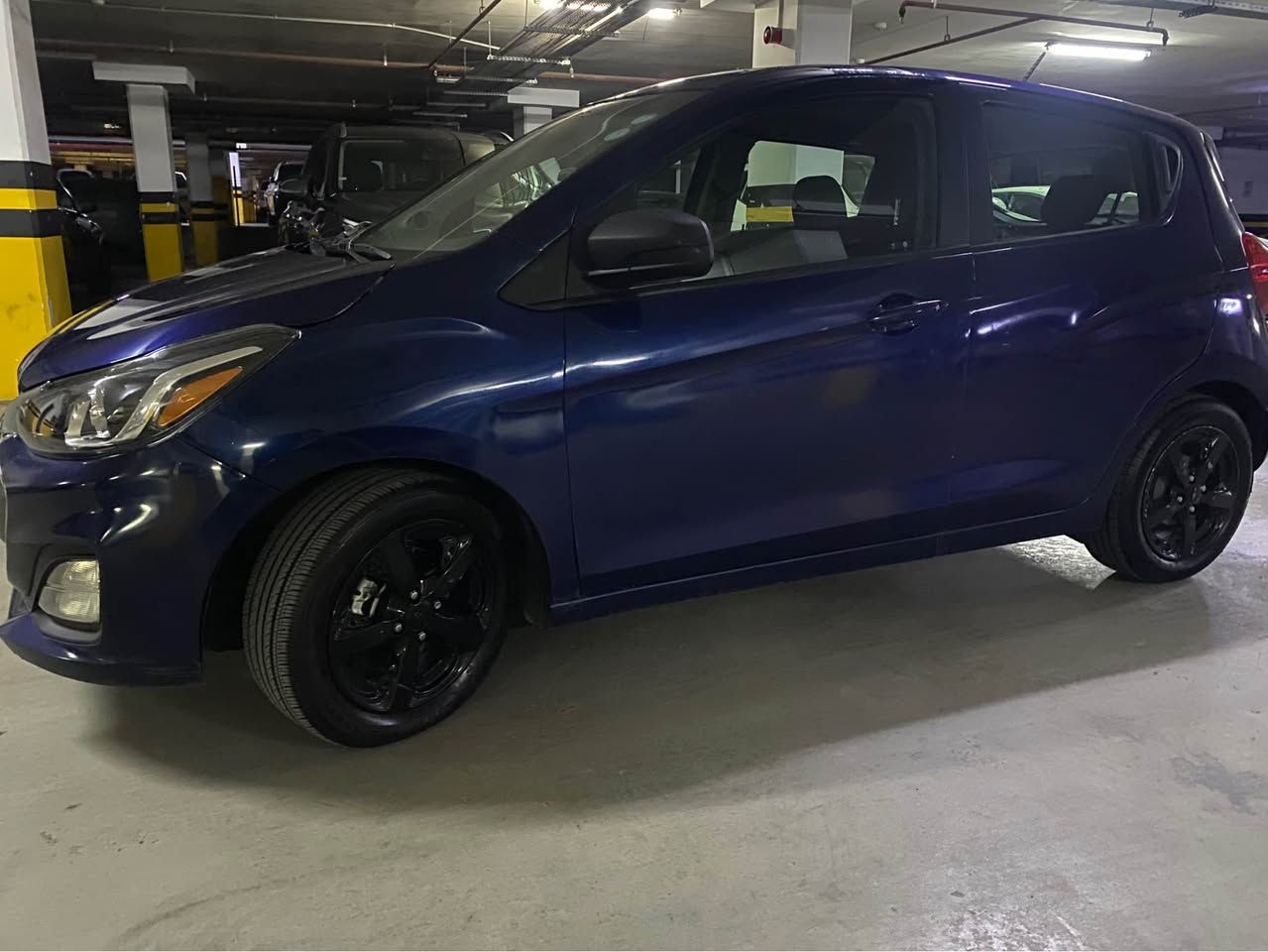 شۆرلێت سپارک ٢٠٢٢
شاشە گەورە بیلادی 
کامیرە 
ABS
72 هەزار کم رۆیە 
گێر و مەکینە و کارەبایات هەموو بە شەرت 
مەکینە ١.٤ تنفس طبیعی بە نۆرماڵ دەروا 
پێش و پشت کەپسە 
، ٦ پارچەی سبوخە بێ لێدران 
جێ جێ سبوخە لەسەر شوخت سبوخ کرایە 
بێ ژۆرێ بێ ئرباگ 
رەقەم و سەنەوی نەێیە تا ٢٠٢٩
لە هەولێر نرخی ٨٩ معامەلە
*********** أربيل, العراق
