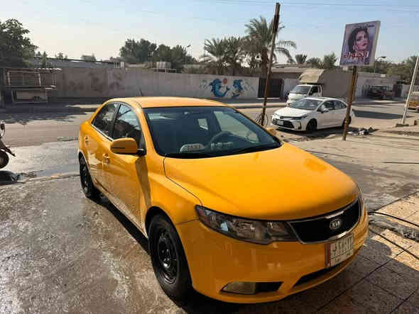 سلام وعليكم
فورتي ٢٠١٠ امريكيه حدثه مبدل قبق جنطه
وهنا بل عراق طار البند وبدلته تعمير جديد صاله شهر طلعته من الفرن وقيل ٣ أشهر بدلت مكينه يعني المكينه البيه جديده سياره ماكو برغي نقص بيه بوجهك الشارع اسعر ٩٥ وبيه مجال *********** مكان سياره بل شعب
