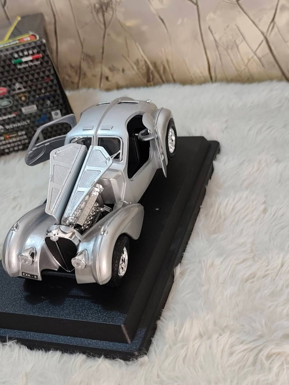 بوگاتي أتلانتيك
معدن ثقيل لون فضي طول١٩سم
٢٠ الف


**إذا كنت صاحب هذا الإعلان وتريد حذفه لأي سبب، رجاءا أرسل رسالة إلى الدعم الفني**