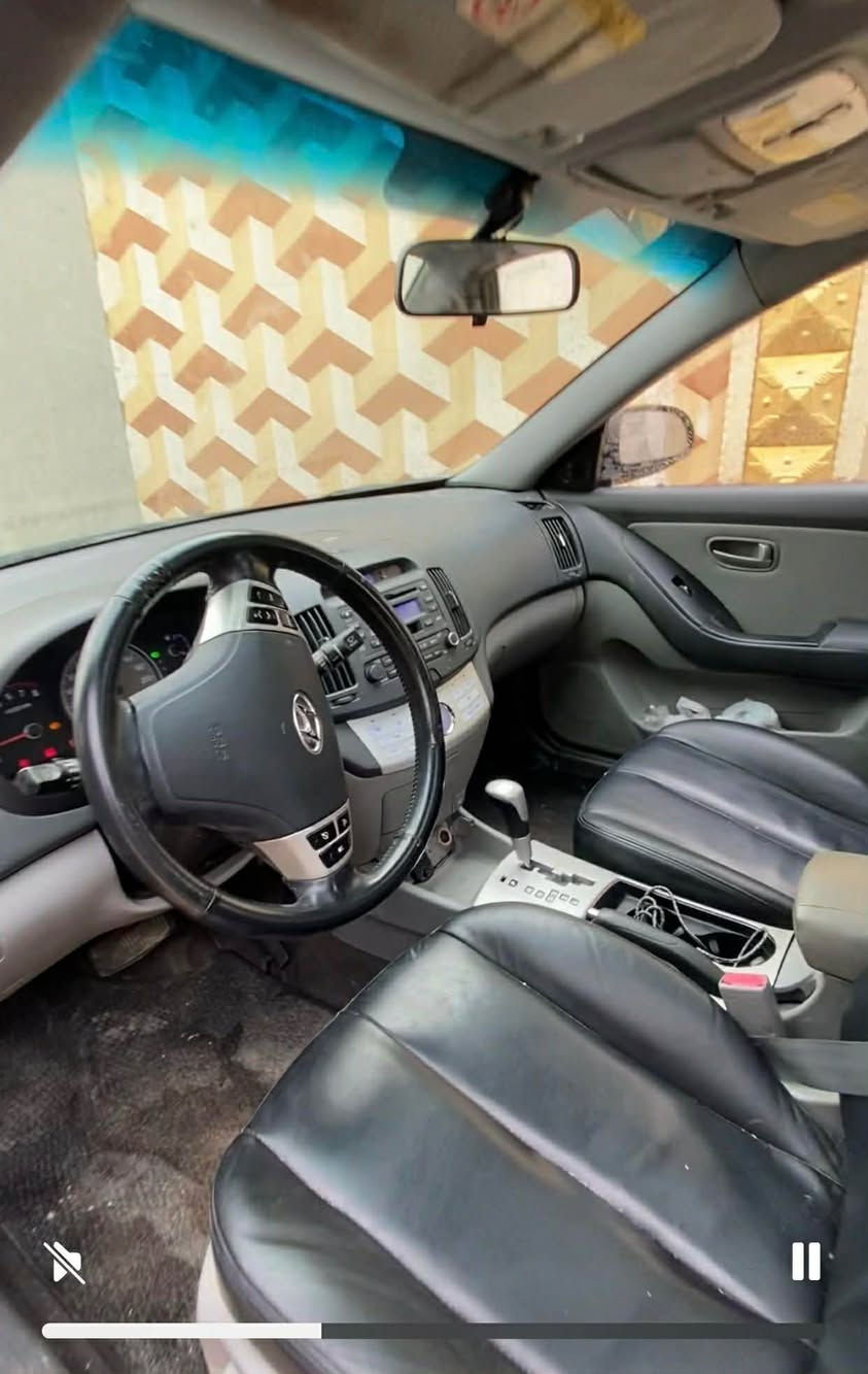 ئاڤانه تى مؤديل ٢٠٠٨ گيرو مةگينة بةشةره ت تةقةو ره قة بةشةره ت تةبريد ساردو گةرمة بةشةره ت چوار تاى لوك لةژيريتى ويلى ١٦ كوشن جلدو ئيتره  تةبريد لةمسة سؤكان ڤؤليومة  سلايت  و حاسة و فوول فوول تةنها بةسمة نية سقفةى وه ك شووشة لاشةى وه ك شووشة قةپ و قوبى نية 
سعره ى ٤٧وه ره قة 
*********** كيفري, ديالى
