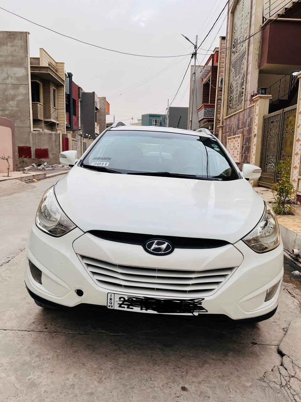 السلام عليكم للبيع توكسن موديل ٢٠١١خلجي  كير ومحرك بشرط سنويه ورقم وهزه جديد رقم البسمي شرط التحويل طخم تايرت جديد تبريد شغال السياره جاهزه من كلشي بيه ٤قطع ونص صبغ بدون تكم وسقف بشرط رقم موبايل ***********كوراك ***********السعر ١١٥
