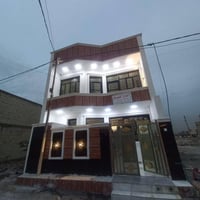 بيت ١٠٠م طابقين يحتوي على٤ غرف نوم مع استقبال ومطبخ مدخلين درجة أولى ا...