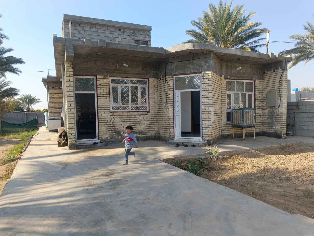 ارض وبيت كامل مساحه 1250 طابو زراعي سند 25 كاملا مكملا فول من كلشي رقم لهاتف *********** لعنوان ام لعضام لعثمانيه خلف صناعه لثالثه
