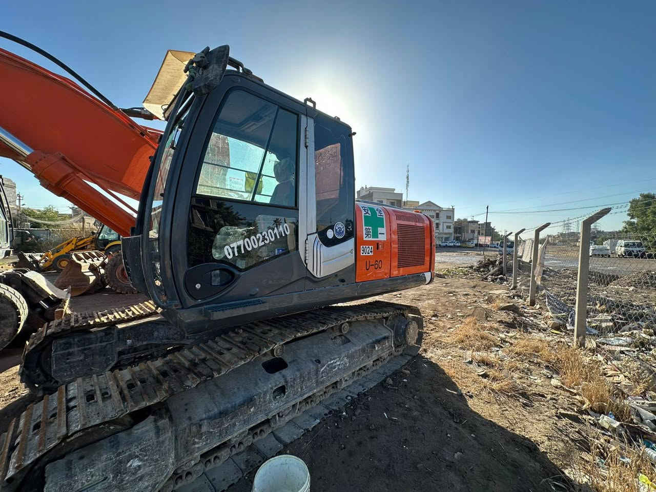 Z3موديل 2011 نضافه فول ياباني رقم واسط كيله مترو20 كماشه جاهزة للعمل الستفسار ***********
