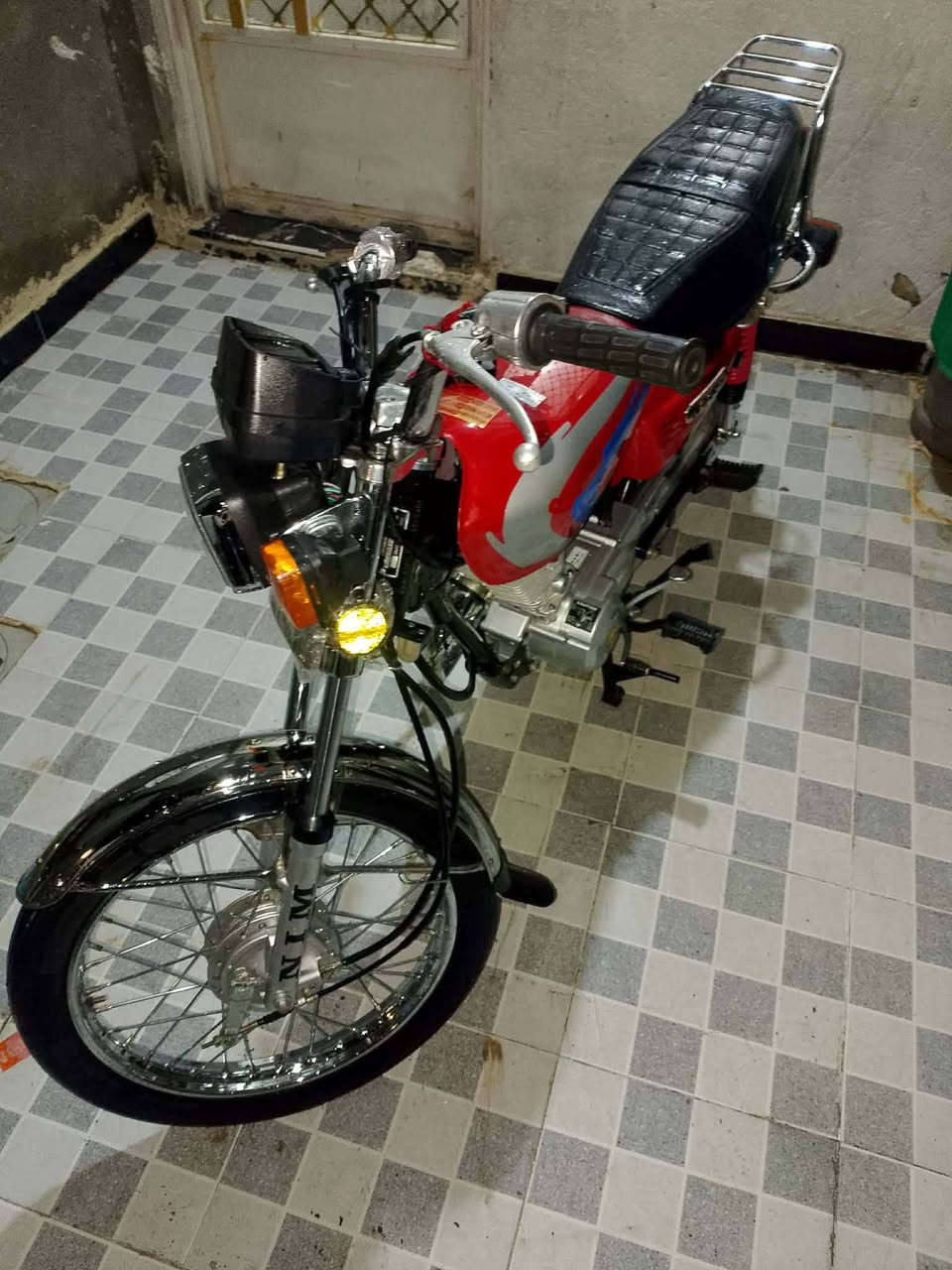 سلام عليكم للبيع دراجة نامة متياز باب اول 3احرف موديل 2025الدراجة جديدة السعر 700المكان عزيزية


**إذا كنت صاحب هذا الإعلان وتريد حذفه لأي سبب، رجاءا أرسل رسالة إلى الدعم الفني**