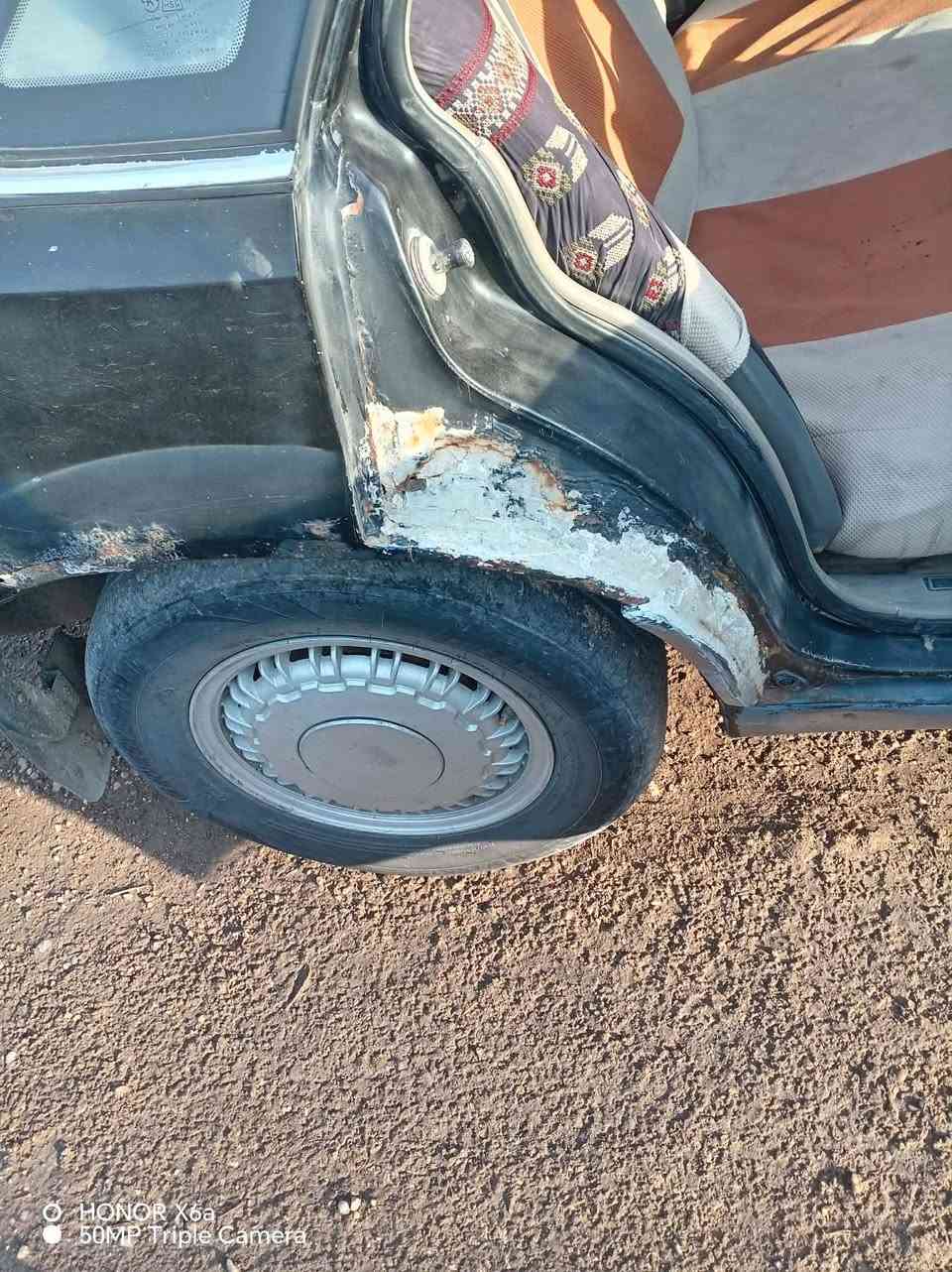 سلام عليكم 
بروك هام للبيع 
محرك جديد 
كير اوتوو جديد 
صدر نص عمرر 
تخم تاير 
تبريد شغال نقص غااز 
باتري جديد 
داينموو جديده 
سلف جديد 
بلاديه قطره صبغ ما بيها 
السعر 32 وبيها مجال 
للاستفسار ***********
***********
