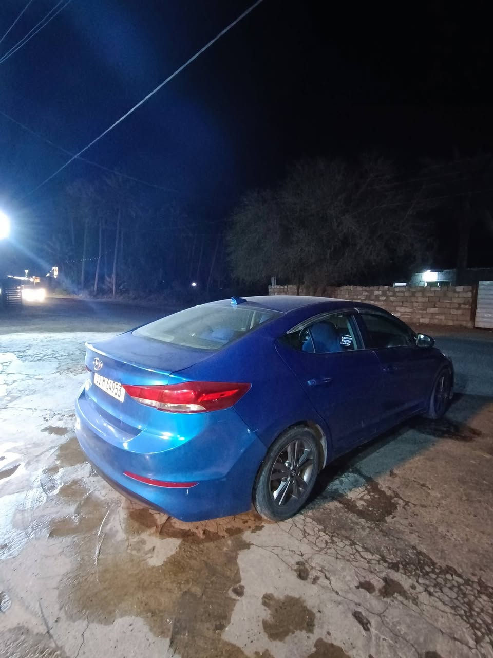 السلام عليكم
النترا ٢٠١٨ امريكي حادث بنيد بدون دواخل 
محرك ٢٠٠٠ السياره جاهزه واي نقص ما بيه 
السعر ١١٥ اي استفسار اتصل ع الرقم ***********
العنوان بغداد الدوره.
