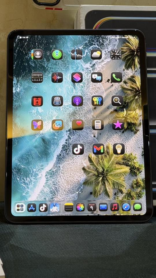 ايباد M4 2025
استعمال قليل جدا
ذاكره 256 
بطارية 🔋 100
عدد دورات شحن 87 
ملحقاتة مع الكارتون بالاضافة لكفر اصلي شفاف 
مكاني بغداد البياع مدخل حي المواصلات 
رقم الهاتف ***********
