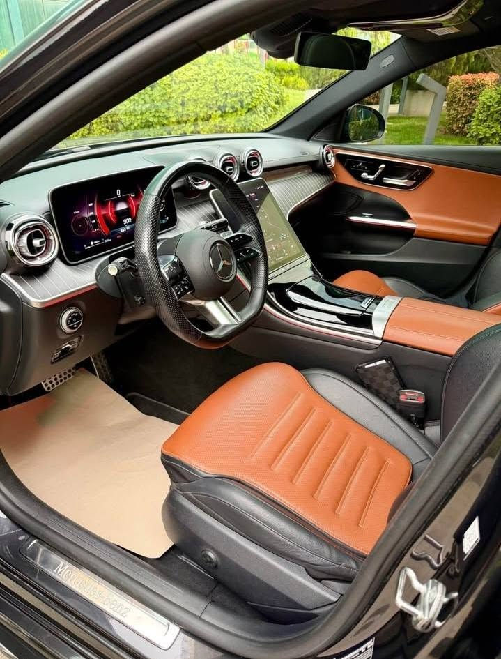Mercedes benz C300
موديل 2023
بدي AMG بلادي 
وادر أمريكي
فول مواصفات
رادار 360
كاميرا 360
دشبول بيانو
بانوراما
5 بسمات
لايت امامي زينون
ليد خلفي وامامي
ويل حجم 19
كشنات كهرباء ميموري
كشنات تدفئه
 داخل مشمشي
داخل ليد 64 لون
سياره كلش جديد اوحلوه او بدون اي نقص
بس جملخ خلفي صبغ بها 3 مكان pdr
بدون دواخل و ايرباك
سياره رقم اربیل سنوية وهزه جديد
تحویل ثاني يوم
ماشي 55 مايل
سعر ( 338 ورقه) بي مجال
مكان سيارة اربيل
رقم موبایل
***********
