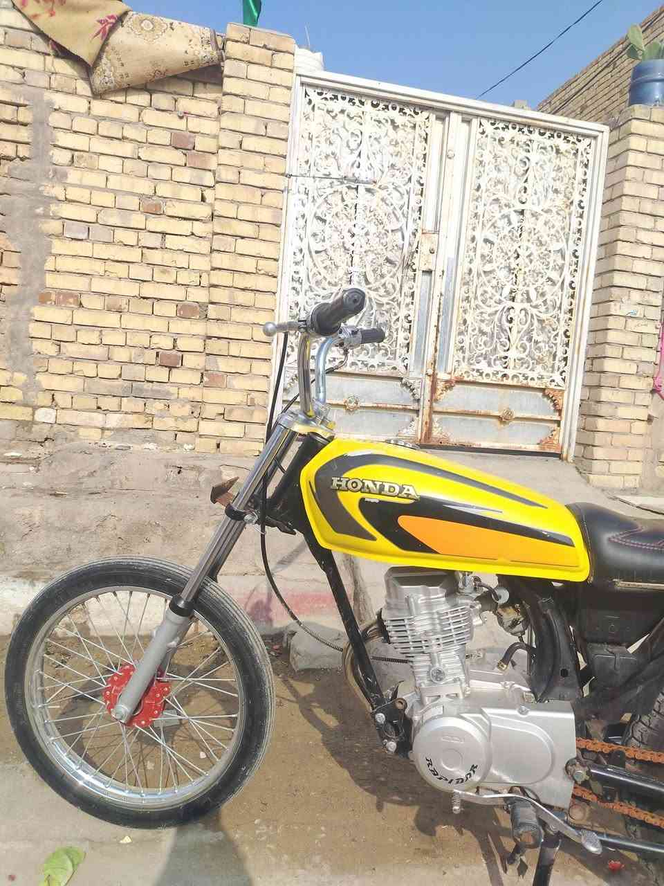 سلام عليكم دراجه نامه بدون ما مفتوحه سعر ٦٠٠
***********
