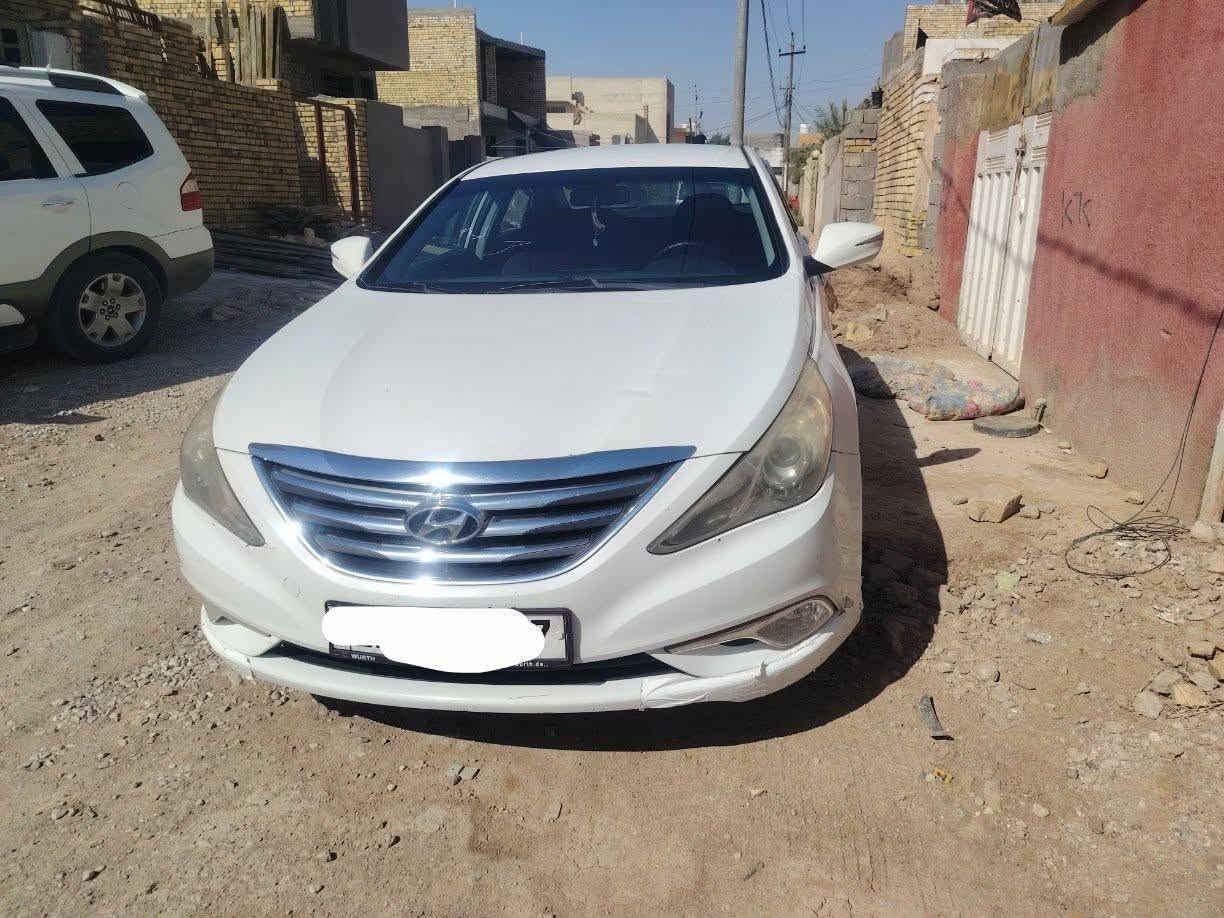 #السلامـعليكم

سيارة #سوناتا 2013
   مكينة 2000دوش غاز شرط بعدها استيل
  كصة قمارة
 متومة شرط الحاسبة
تبريد ثلاجة
شاشة كار بلي
كامرة 

حدادية جديدة
تخم تاير
ادامة كاملة المنضومة الغاز 
كهربائيات كلها شغالة بلاد
مكان السيارة #واسطـ الكوت
 #للبيع او #المراوس 
***********
