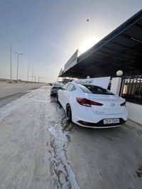 النترا 19امريكي  حادثه بس بنيد  معمر نفسه والباقي كفاله عامه محرك2000د...