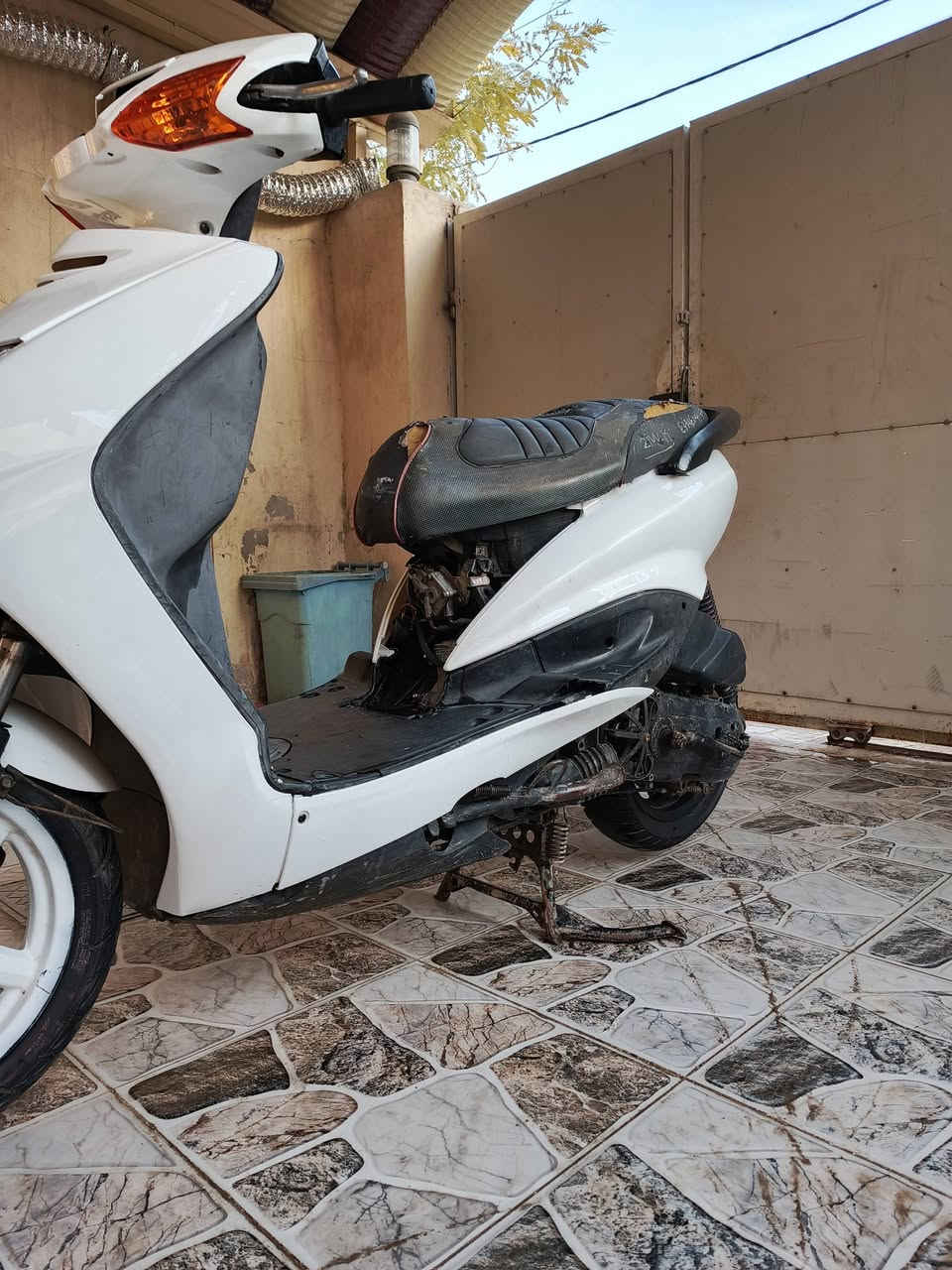 اعادت نشر سبب الوعود الكاذب السلام عليكم دراجه سكنس نثيه ياباني خير من الله سحب شلعهه
نكره اب كل وقت هند  كهرباءياته  بيه ا نوقوصات 
بك لايت او الثمانيه مل وجه السعر250او بيه مجال سبب البيع امعوز العنوان بعقوبه الرقم*********** متواجد واتساب
