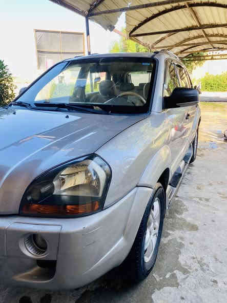 السلام عليكم توسان ٢٠٠٩ رقم بغداد انكليزي سنويه وهزه وارقام جدد خليجي مكفوله كفاله عامه ضربه وتبديل وفتح بيها خشم الجاملغ الامامي فقط صبغ بدون اي تعديل مكينه جديده كير تبريد حداديه زيرو متصرف عليها الف
تحويل ثاني يوم مكان سياره حله السعر ١١٧ بيها مجال ***********
