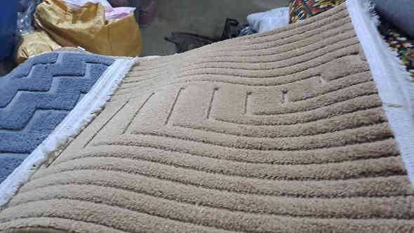 دواسات

بغداد العبيدي شارع ٢٠ رئاسة

***********
