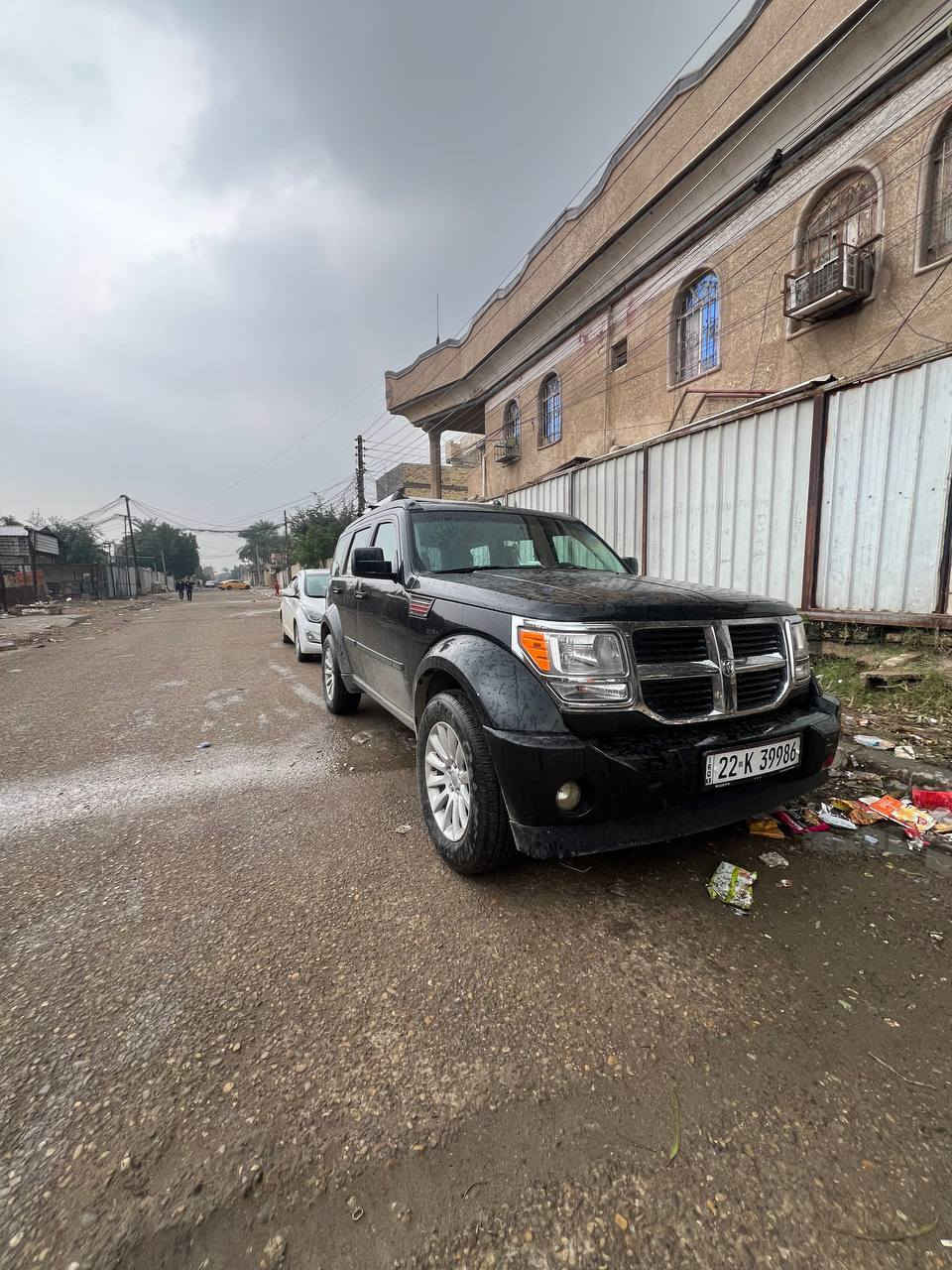 سلام عليكم 
دوج نيترو موديل 2008
رقم اربيل 
مكينه v6 3.7 فور ويل شلعه ومعدل 
سيارة فول مواصفات من عدى الفتحه 
شاشة اندرويد تحكمات ستيرن جهتين 
مصبوغه حزام 
سعر سيارة 92 ورقه وبيه مجال للناس طيبة 
للتواصل صاحب السيارة /  ***********
