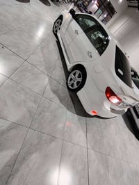 كورولا ٢٠١٣ • محرك ١٨٠٠ • ماشيه ١٦٠٠٠٠