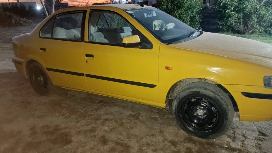 سمند مديل ١٠ سنويه ل ٢٧ مصفره غرامات عليه هيئه ١٠٠ الف توني ملكط خياساته وصابغه صبغه جديد زنون شمسي  كهربائيات شغاله    كير حاويه ستوني شاده فرنسي تايرات نضيفان مكينه بيه خيط بخار تبريد ثلج 🥶 راعيه موجود يريد مداور  المكان دوانيه الحمزه الشرقي  ٣٢ وبيه مجال قليل ***********
