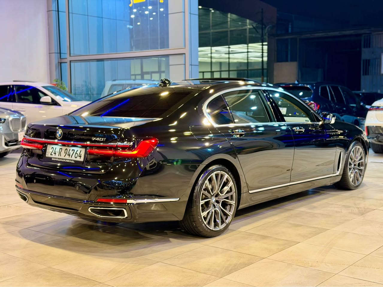 BMW 740LI  كلين تايتل 
2022 
فول فول مواصفات 
طلب خاص
داخل مش مشي بيلاد 
لايتات زينون ليد متحرك 
رادار امامي خلفي جانبي 
حساس و كاميرة ٣٦٠
5 كاميرة 
جكات 
ابواب و صندوق شفط 
تشغيل عن بعد 
بانوراما 
داتا شو 
سماعة هرمان كاردون
ليد داخلي 
باب طويل 
كشنات خلفي تحريك و ميموري 
5 بردات 
كشنات هيتر تبريد 
سيارة كفالة عامة جديد جديد 
كلين كلين  حتي دعامية بشرط
٦٠ مل حقيقي ماشية
465$ 
*********** وتس اب 
*********** أربيل, العراق
