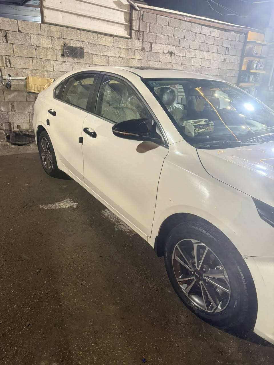 سيراتو 2024 فول مكينه 2000 فتحه داخل لونين تبريد قطعتين ماشيه 45 الف  بيه بارد قليل سعر 175 ***********
