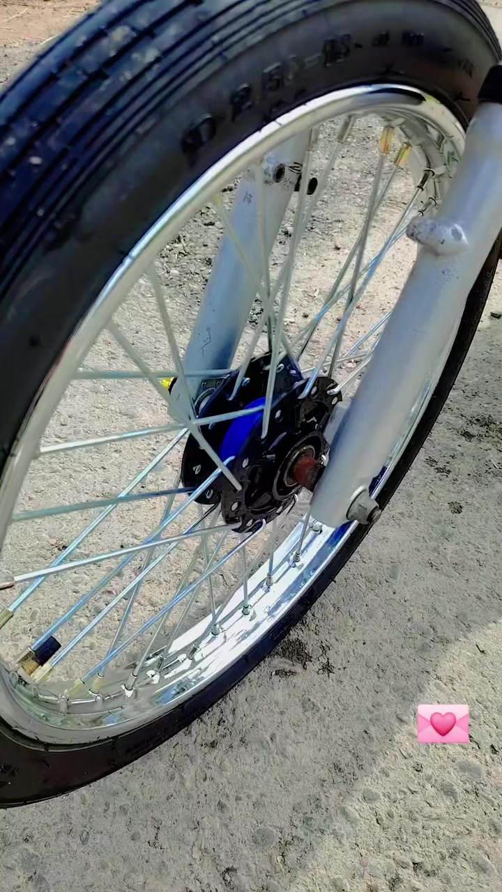 السلام عليكم اخوان دراجه للبيع نضيفه وحلوه مكفوله كفاله عامه السعر ٦٠٠ وهاذ رقمي ***********
