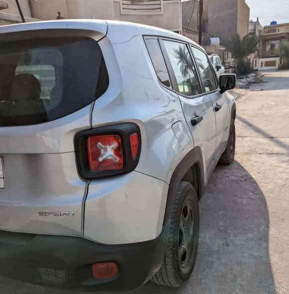 جيب رنيجيد لون سلفر  موديل 2019 باسمي رفم بغداد  ماشية 30 الف فقط المكان بغداد الزعفرانية حادثها  بين الباب عكس السائق والجاملغ مصبوغات  مشيها قليل كلش جديدة ونظيفة مواصفات سبورت بصمة هاند بريك بصمة  تشغيل تحكم ستيرن كامرا خلفية فورويل  وباقي المواصفات المعروفة بدون ذكر التغاصيل سعرها 120 ورقة للاستفسار ***********
