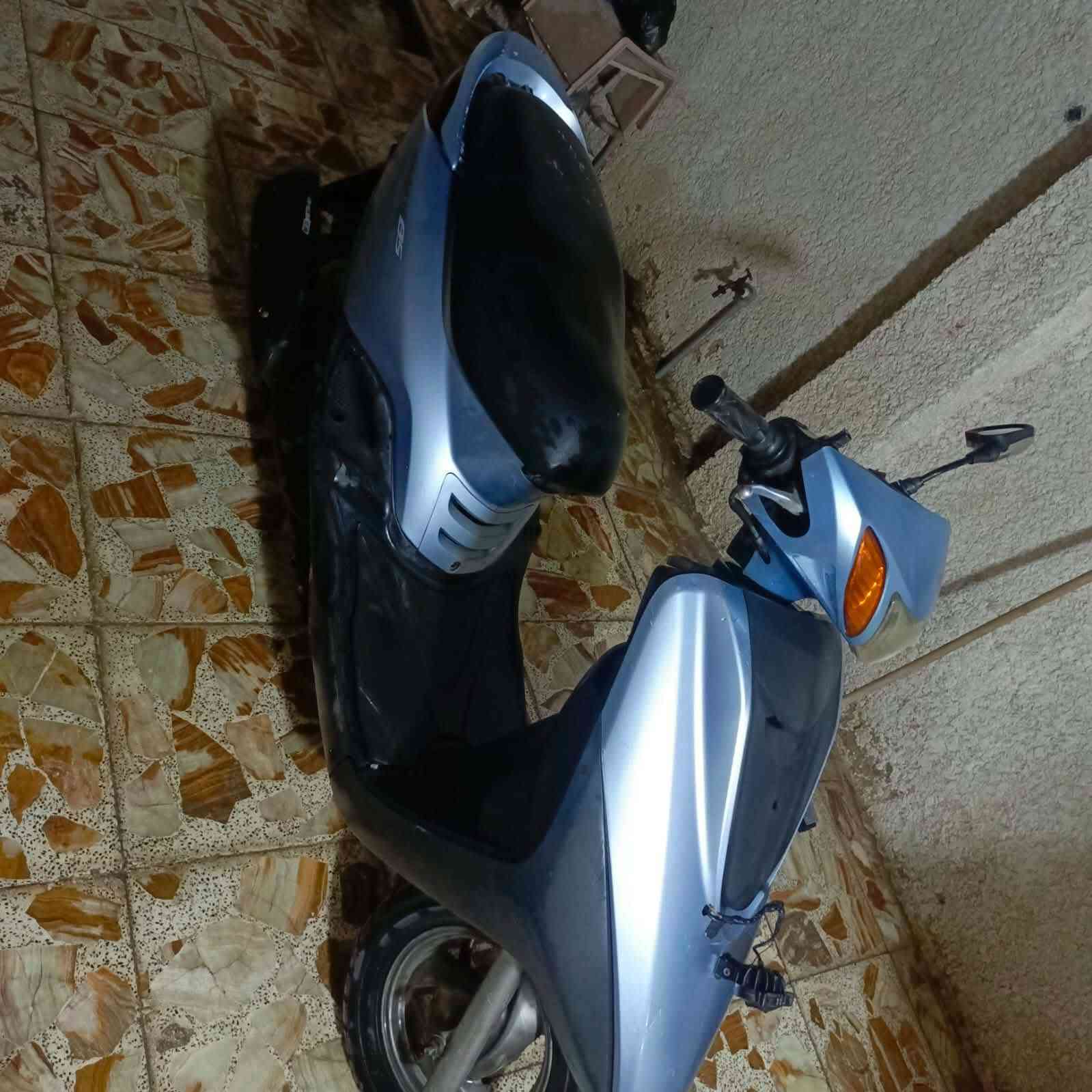 السلام عليكم للبيع بريز لايت فوك دراجه نضافه ١٠٠ بل ١٠٠ مثل مموضح بصور دراجه كامله مكمله مكينه خير من الله ممفتوحه ابد سلف هندر سعر ٧٥٠ وبيهه مجال عنوان بغداد شعب ***********

ملاحضه دراجه صالنه سنه من نازله رنبه يعني ع ايدي
