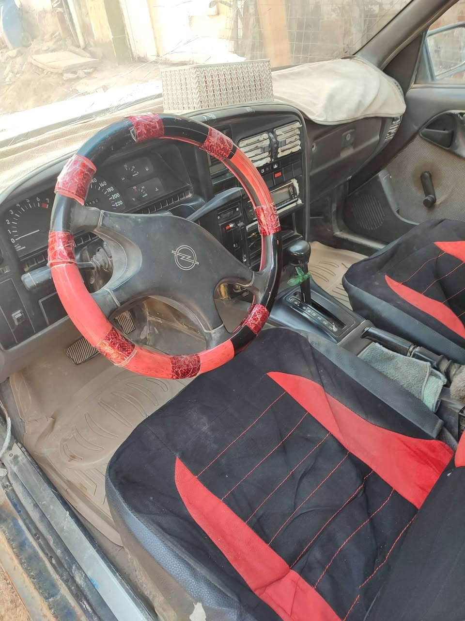 سياره اوبل للبيع الاتصال مع صاحبها مباشر ***********
