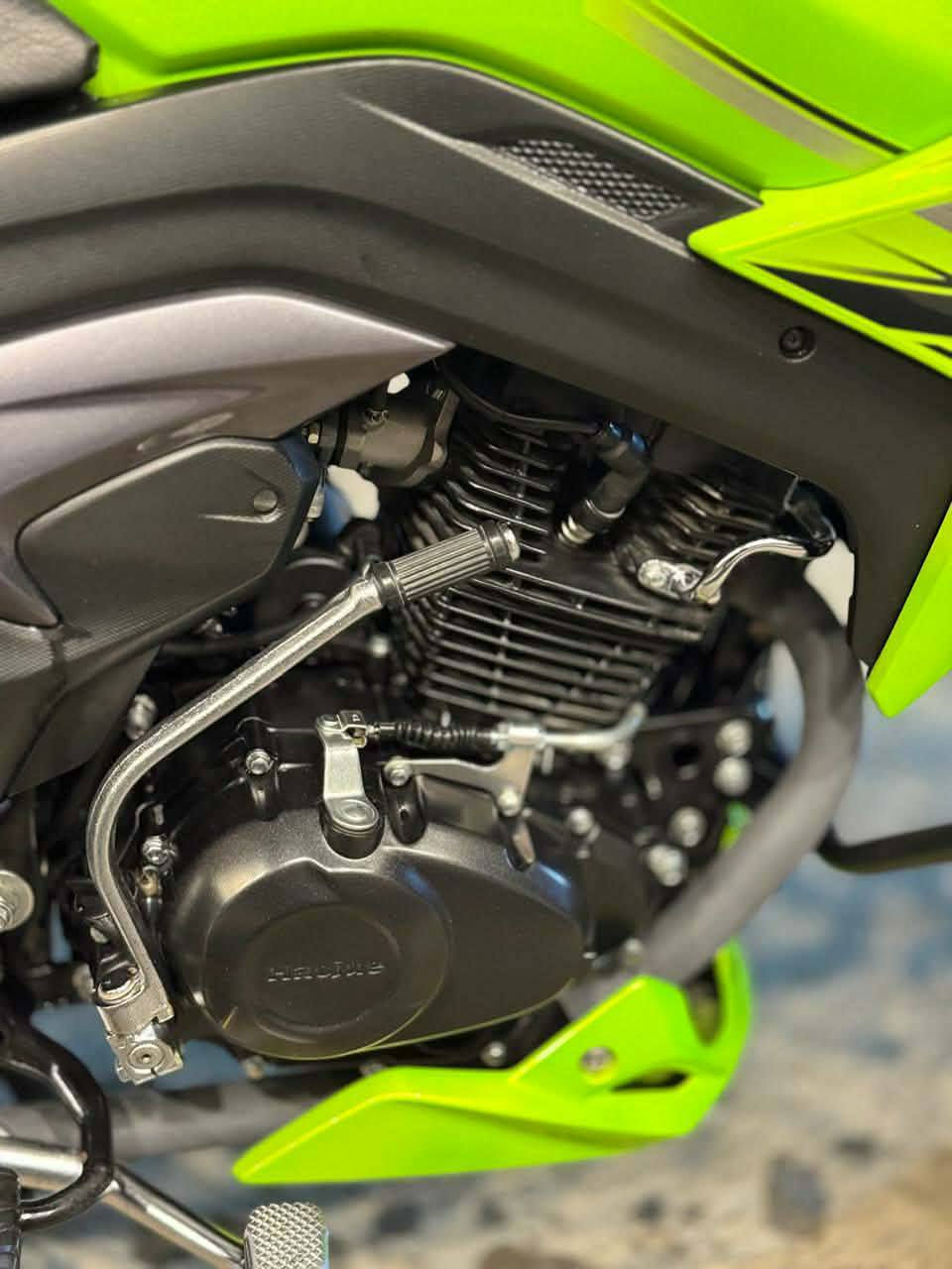 السلام عليكم ورحمه الله وبركاته ادمن وافق فدوه لعيونك 
دراجه هاوجي للبيع فقط 
موديل 22 بس مشدود بل 23
مسجل تحويل ثاني يوم 
مناقصه كلشي 
تايرات جدد  بصمه سويج كله شغال
كهربائيات كلهن شغاله  
مابي نقص برغي  
السعر 19 وبي مجال 
مكاني رمادي شارع عشرين 
اتصل وبيك خير ودلل ***********
