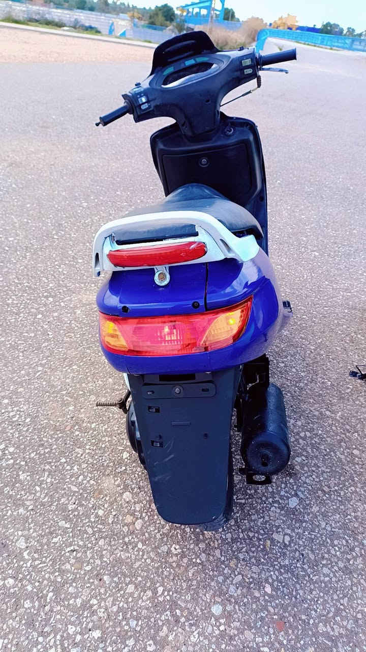 سلام عليكم شباب دراجه فراشه فحل  الون ازرق  للبيع مكينه لاتبخير ولا تنقيص   مكينه خرسه شرط  كلشي ماعايزه دراجهه
كهربائيات شغاله باتري جديد    لايت اشاير بك لايت كلها شغاله  الدراجه نكره سلف  مكينه خير من الله 
مكان الدراجه 🏠 الديوانية 
قضاء غماس 
 السعر💵 350 وبيهامجال للطيبين 
للاستفسار اكثر اتصل وبيك خير وتدلل  ***********
