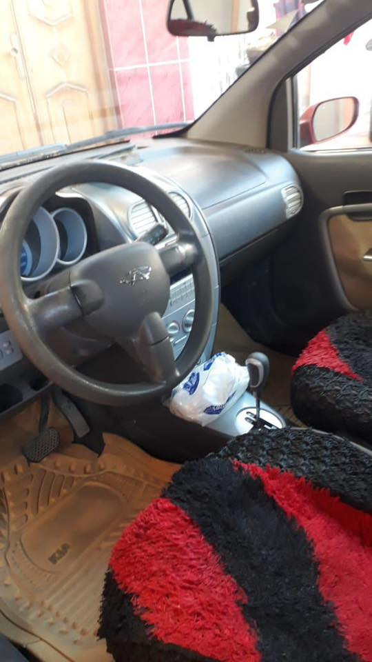 موديل ٢٠١٢
السيارة تحويل ثاني يوم 
كير ومحرك   تبريد درجة اولى خالية من الصبغ 
مسجل وسنترلك عاطل 
السياره مال موظفه ما متعوبه
السعر 43
الاتصال على الرقم 
***********
