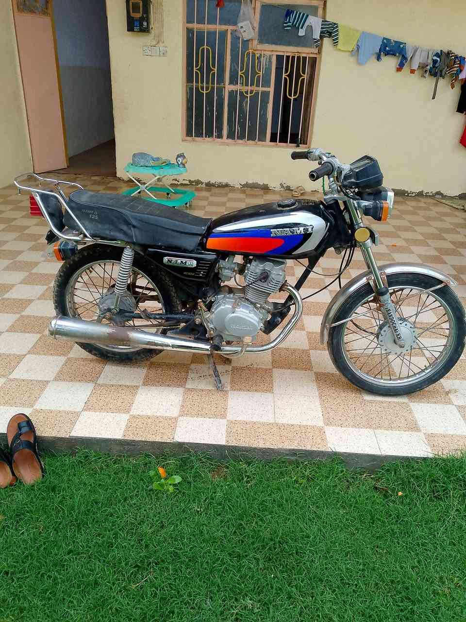 السلام عليكم للبيع دراجة ارشا مديل 20كلك مكفوله من كلشي السعر 300العنوان كربلاء الحسينيه ***********
