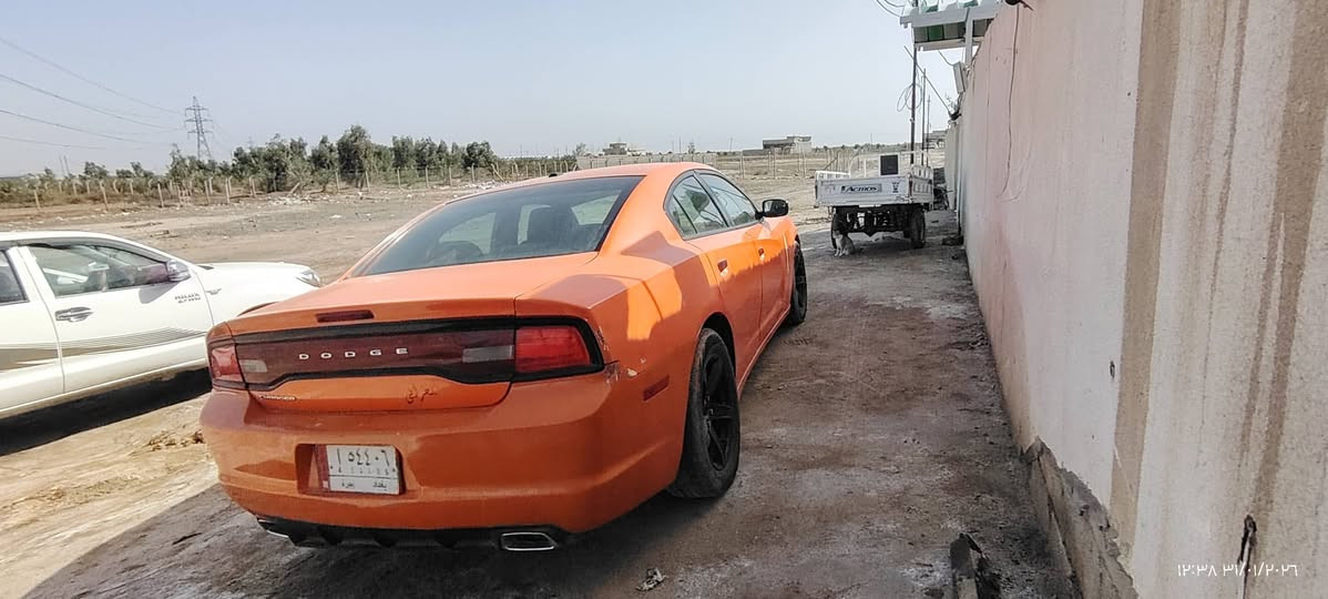 سلام عليكم سياره موديل 2012سيار جديد حله من صور وفيديو السعر 125وبيه مجال كنديه حادث بس جنط نفسيته رجعه رقم سياره بغداد مشروع وطني سياره بسمي محافظة ناصرية مركز رقم ***********
