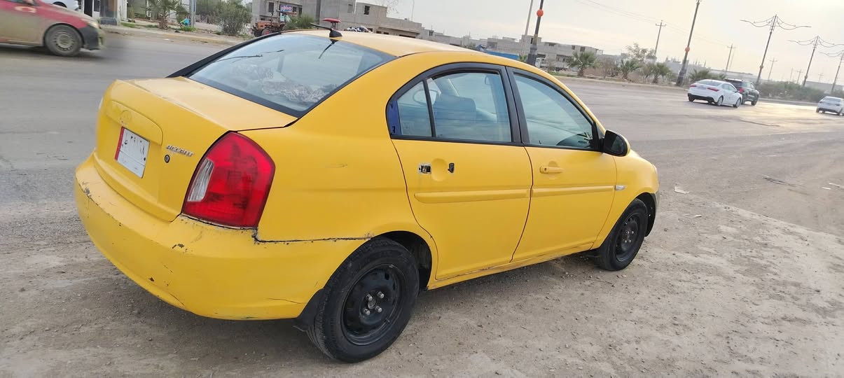 اكسنت للبيع وارد أمريكي 2007 بغداد ضرر جاملغ امامي بدون داخل السعر 70 وبيها مجال قليل ***********
