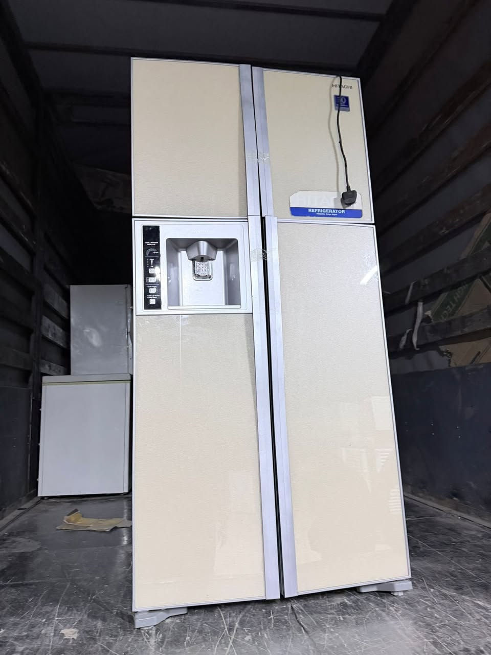 على بركة الله وصول كمية كبيرة من الثلاجات والمجمدات البالة الى مجمع العبدالله التجاري وبااسعار مناسبة مع الاقساط المريحة
العنوان :الحفرية الشارع العام بااتجاه العزيزيةبلقرب من شركة التاح
الاتصال واتساب : ***********@إشارة
