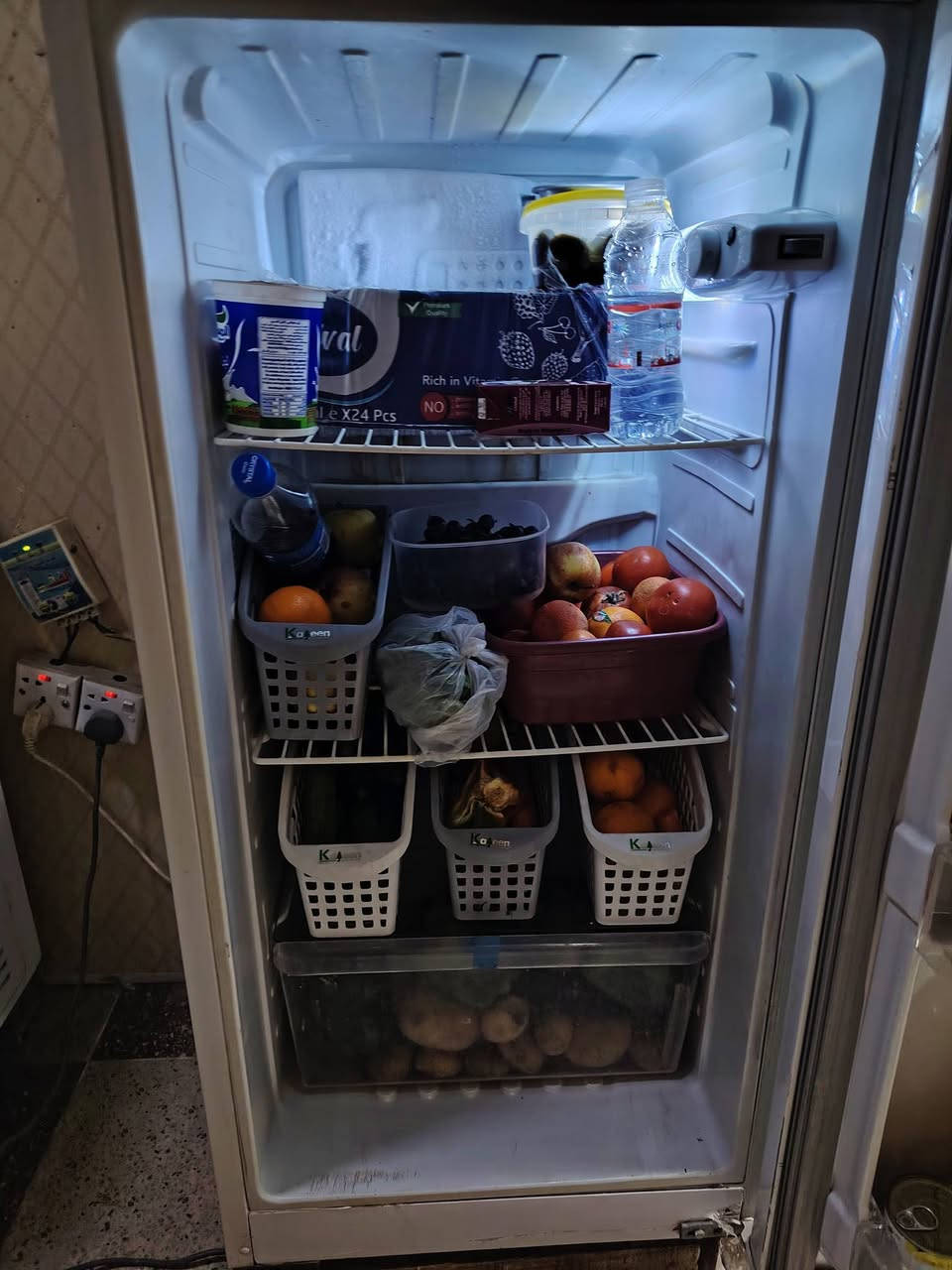 ثلاجه للبيع نضيفه كلش السعر 150


**إذا كنت صاحب هذا الإعلان وتريد حذفه لأي سبب، رجاءا أرسل رسالة إلى الدعم الفني**