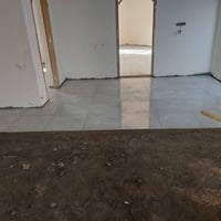 عمل جميع أنواع السيراميك جداري ارظي مرمر الواح بورسلين..07804775818