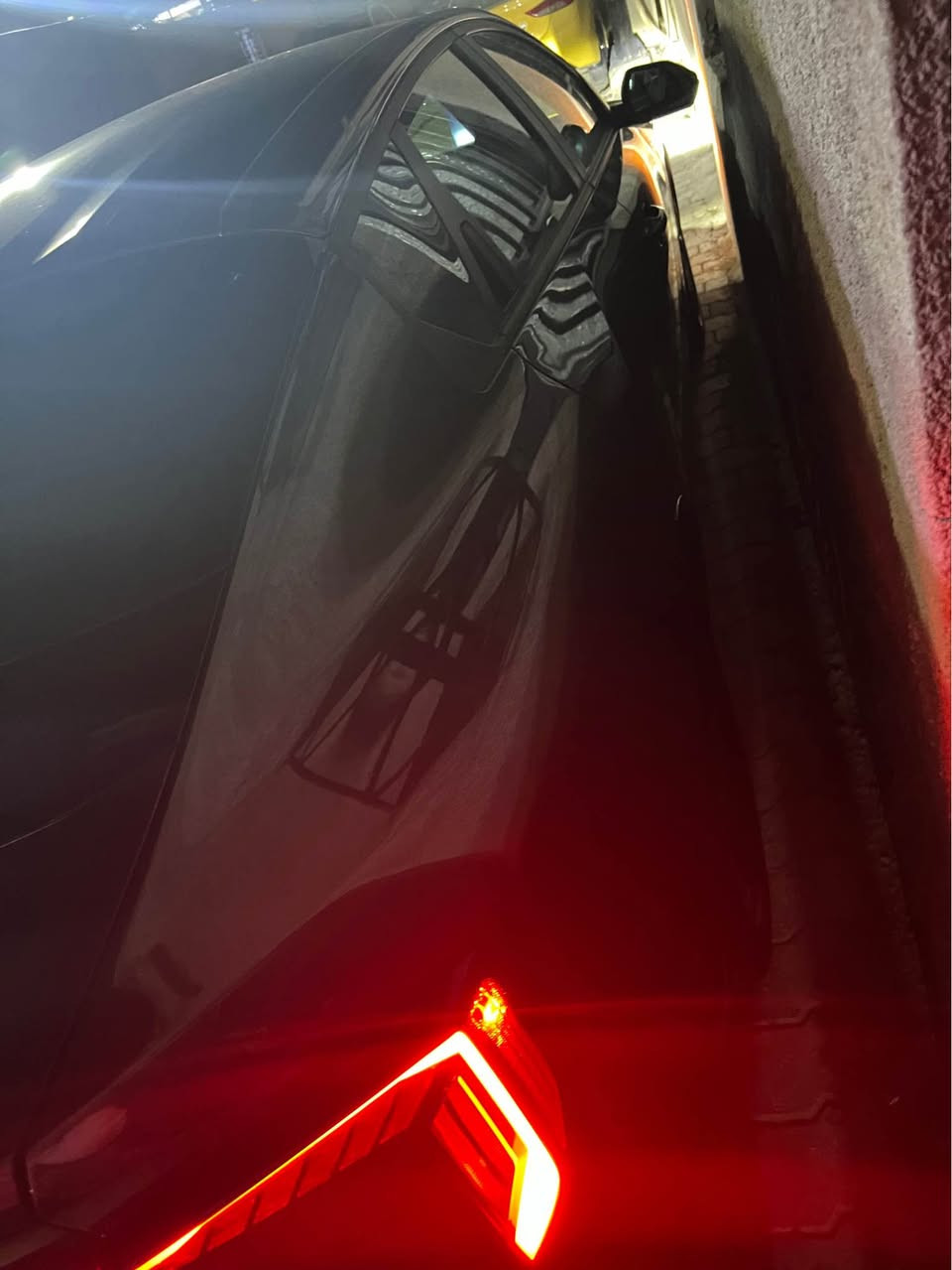 سلام عليكم كي فور فول عده فتحه اربيل بسمي ماشيه 20الف سياره بيه قطعه واحده جاملخ امامي بدون دواخل وخشم البنيد على كده تسجيل جديد تحويل مباشر السعر180العنوان الاعظميه الون زيتوني *********** بغداد, العراق
