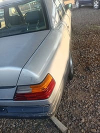 مارسيدس ٣٠٠ • ١٩٨٧ • اوتوماتيك