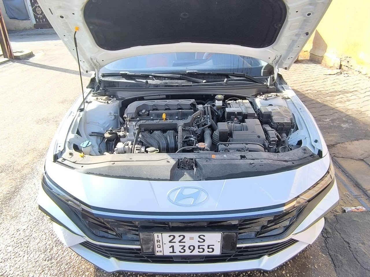 هيونداي النترا
تجميع الصين موديل 2025
رقم اربيل الدولي 
بأسم شركة
حره تريد تحويل تريد وكالة 

المواصفات فووول

مكينه 1500دبل نوزل
دخول ذكي بالبصمة
فتحة سقف 
انوار لد نهارية 
اشاير بالمري 
مري كهرباء 
كشاف ضبابي خلفي 
حساسات امامية + خلفية 
شاشه تدعم كار بلاي و اندرويد اوتو 
عداد سرعة دجتل بـ اللغة العربية 
تحكم صوتي من المقود
دواخل بيجي 
كامرة خلفيه 
زجاج اوتو 
نظام ABS
مثبت سرعة
منافذ USB
شاحن لاسلكي 

~ مكان السيارة نجف ~ 

السعر 145 وبيها مجال قليل 
 ***********
