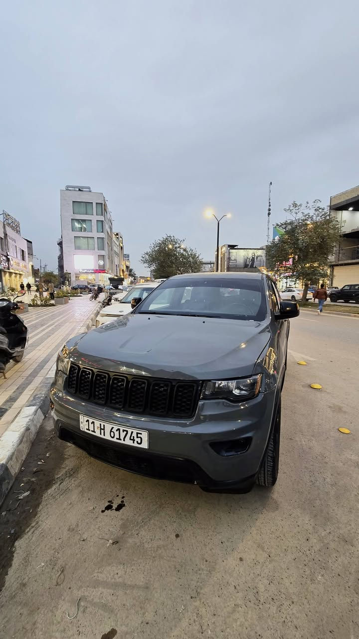 للبيع جيب موديل 2020 لون سمنتي مميز مكينه 3600 حره بلاديه  امريكي ضرر بنيد وتكمه جهه السايق انطخت شويه وصار بيها صبغ بالعراق رقم بغداد دولي باسمي ماشيه 55 مواصفات بلاك توب شاشه كبيرهه
جنطه كهرباء 
كشنات جلد وشامواه
توقف ذاتي /اطفاء ذاتي
نقطه عمياء/رادار
تشغيل عن بعد
 واتصل وتدلل مكاني بابل اي استفسار اتصال ***********
السعر 215
